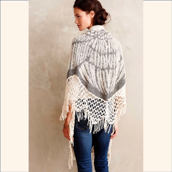 Anthropologie, Angel of the North, Angel Wings Boucle Wrap Poncho Cardigan. OS - Picture 2 of 8